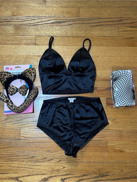 Bozzolo Other - Halloween Sexy Leopard/ Cheetah costume set